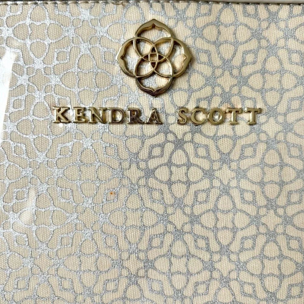 Kendra Scott Jewelry Travel Organizer Cream Silver Folding Portfolio Case